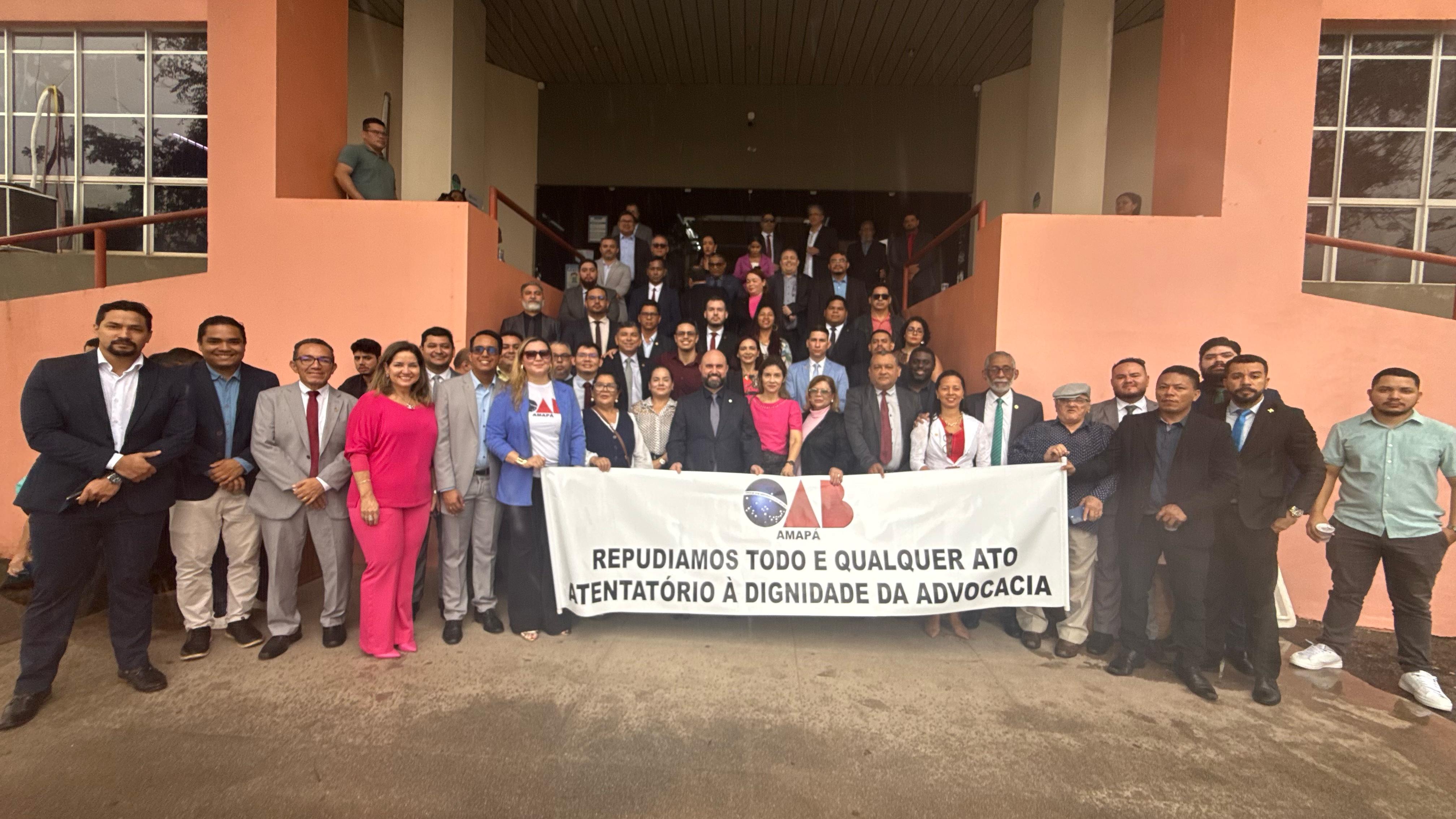 OAB-AP Realiza Desagravo Público em favor de advogado